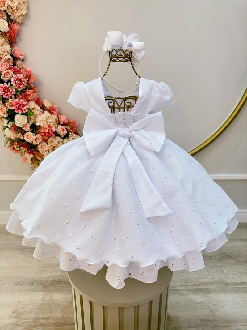 Vestido Infantil Branco Laise C/ Babados e Cinto de Pérolas