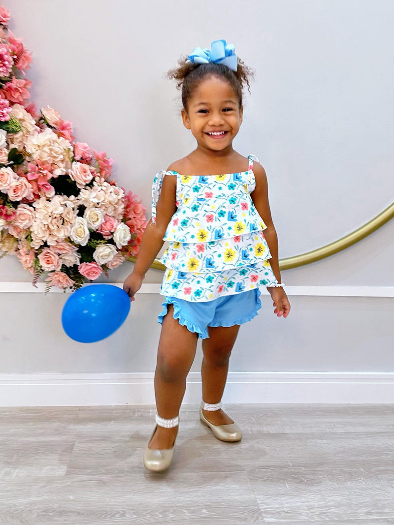 Conjunto Meninas Branco Florido C/ Short Azul Bebê e Pulseira